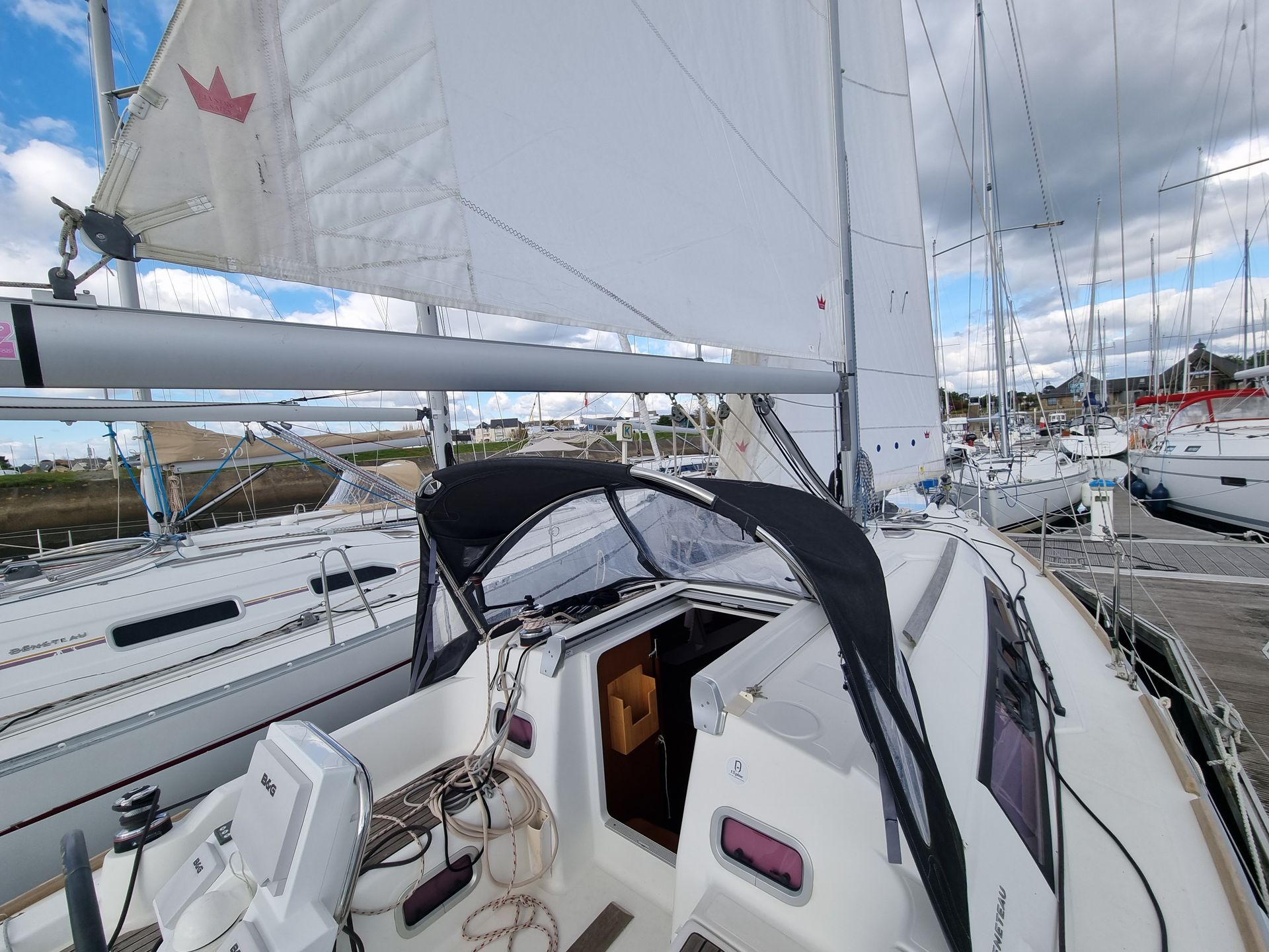 slider 3 Beneteau Oceanis 31